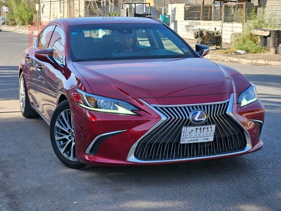 Lexus ES